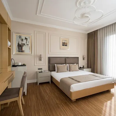 Continental Pera מלון 4*