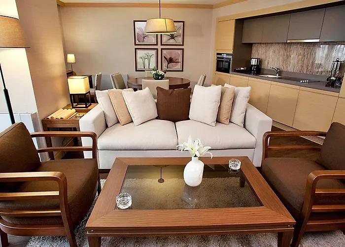 Continental Pera Hotel 4*