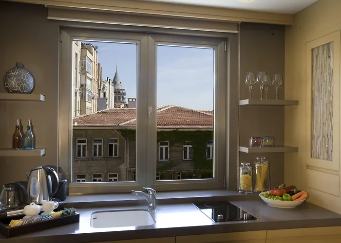 Continental Pera Hotel 4*