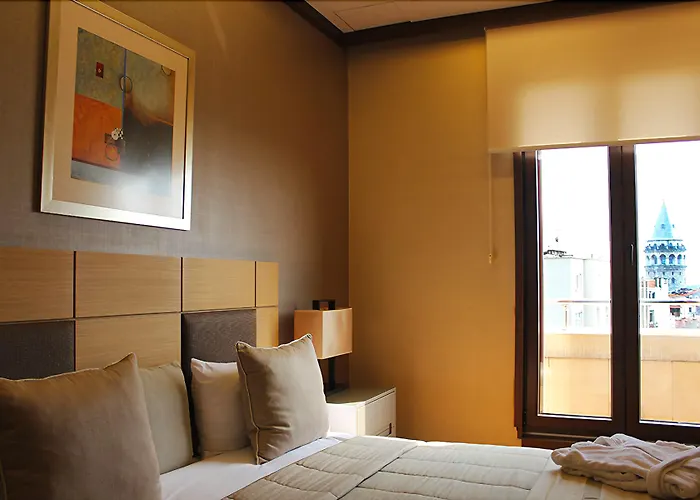 Continental Pera Hotel 4*