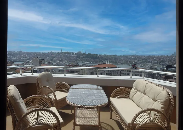 Continental Pera Hotel 4*