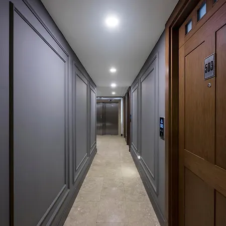 Continental Pera Hotel 4*